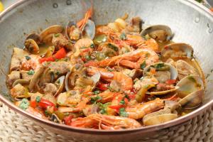 Orangen Fisch Meeresfrucht Sardinen Sagres Bier happt hour Preise hier anfragen Algarve