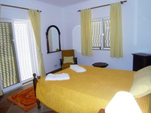 Ingrina-Strand-Pool-Ferienhaus Villa Ingrina Mar Algarve Mietwagen Flughafen Faro hier gut gebucht