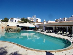 Elegant Marina Lagos Apartment sleeps 4 Pool Jacuzzi