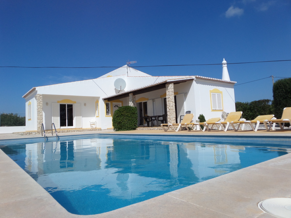 IngrinaStrandPoolFerienhaus Villa Ingrina Mar Algarve Mietwagen Flughafen Faro hier gut